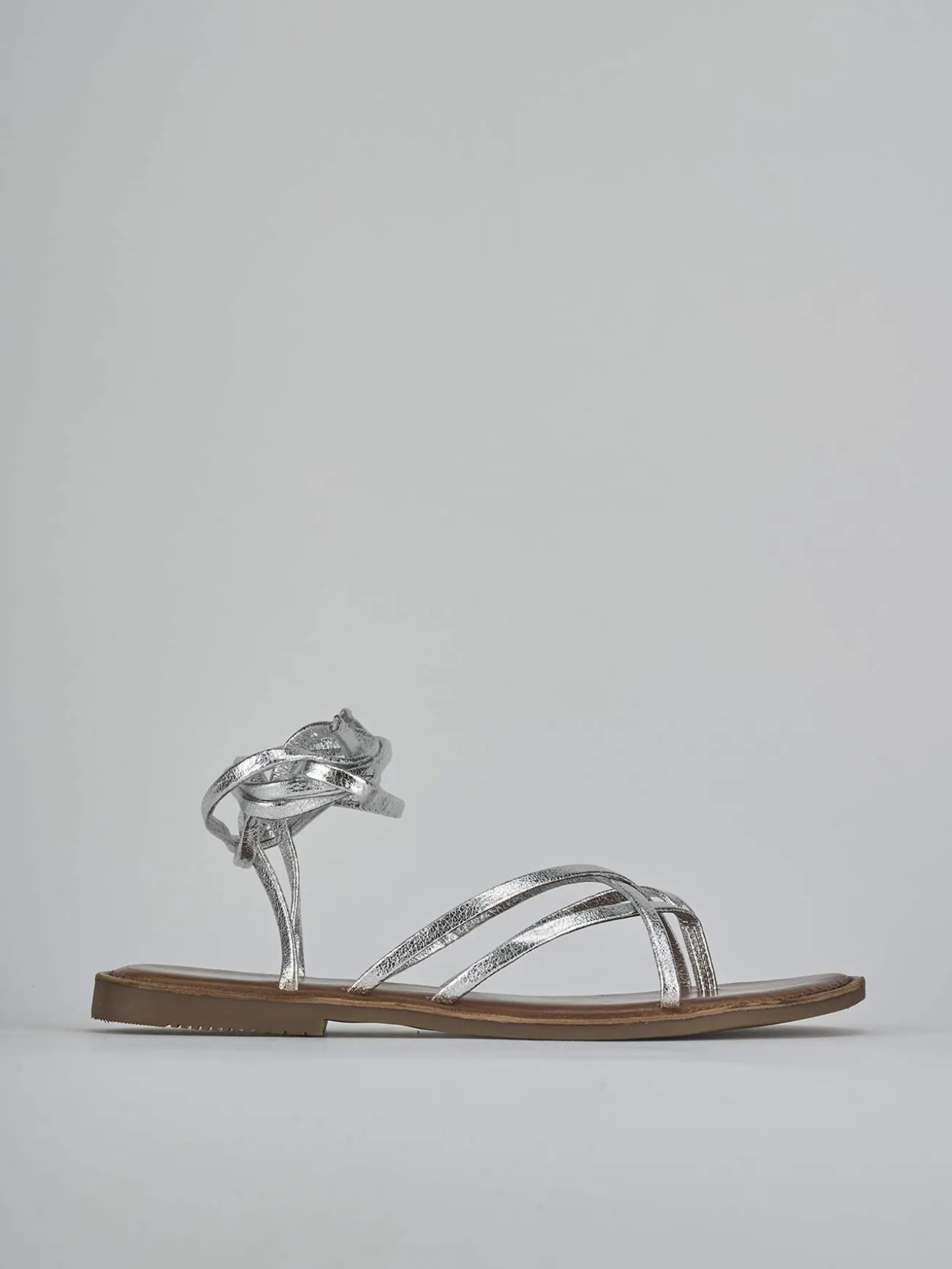 Sandali tacco 1cm laminato argento