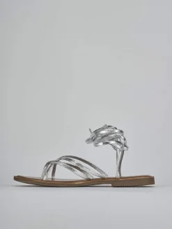 Sandali tacco 1cm laminato argento