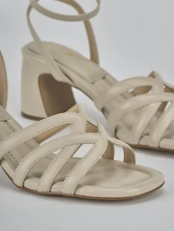 Sandali tacco 6cm pelle beige