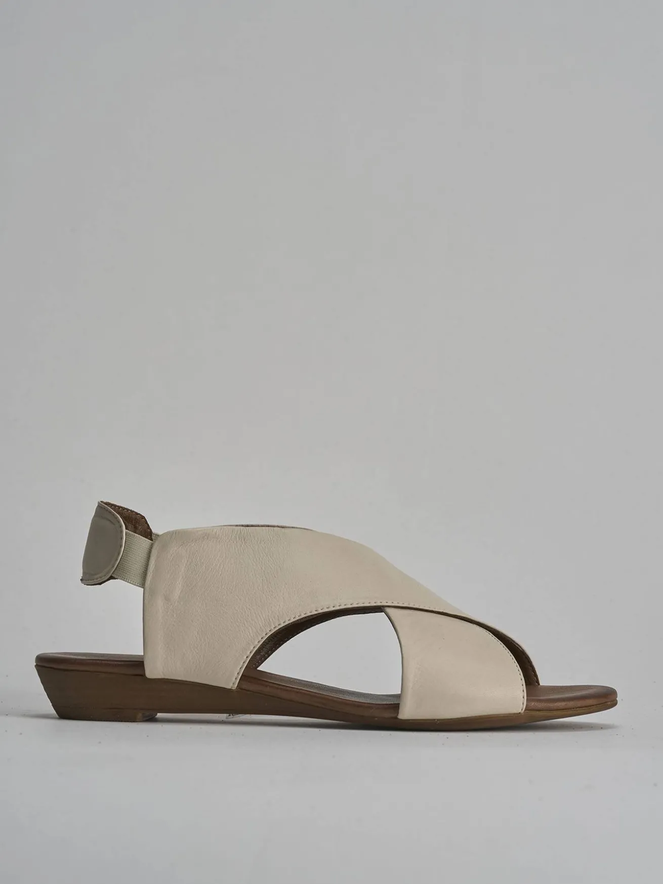 Sandali tacco 1cm pelle beige