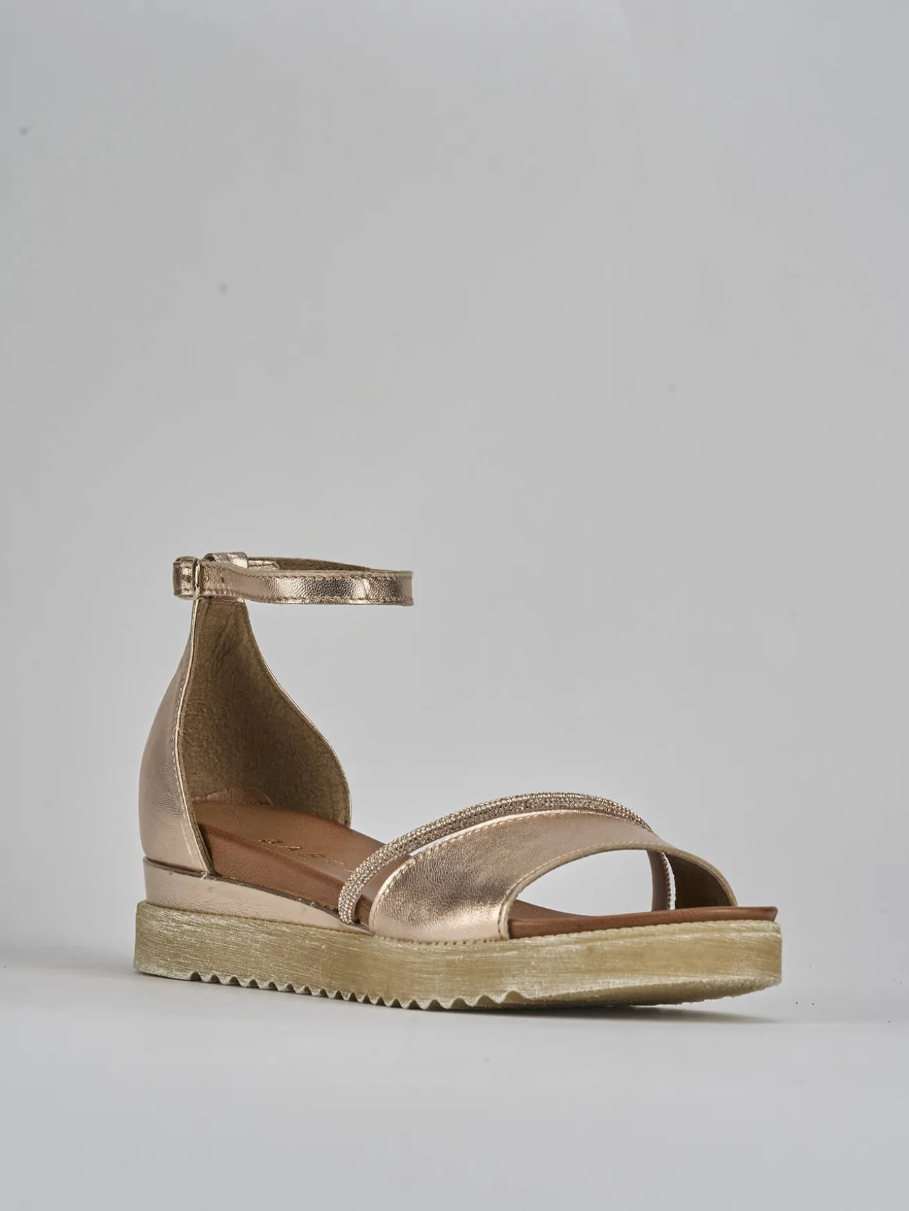 Sandali tacco 2cm pelle bronzo