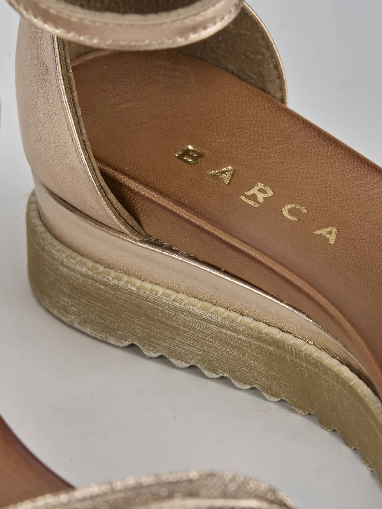 Sandali tacco 2cm pelle bronzo