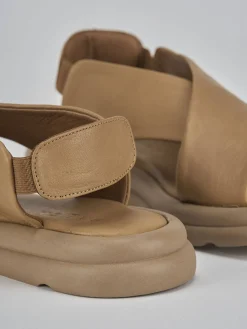 Sandali tacco 2cm pelle marrone