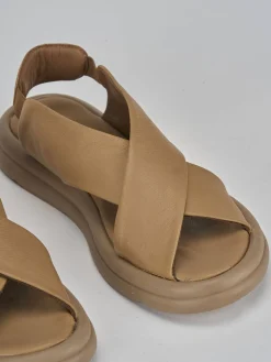 Sandali tacco 2cm pelle marrone