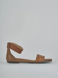 Sandali tacco 2cm pelle marrone