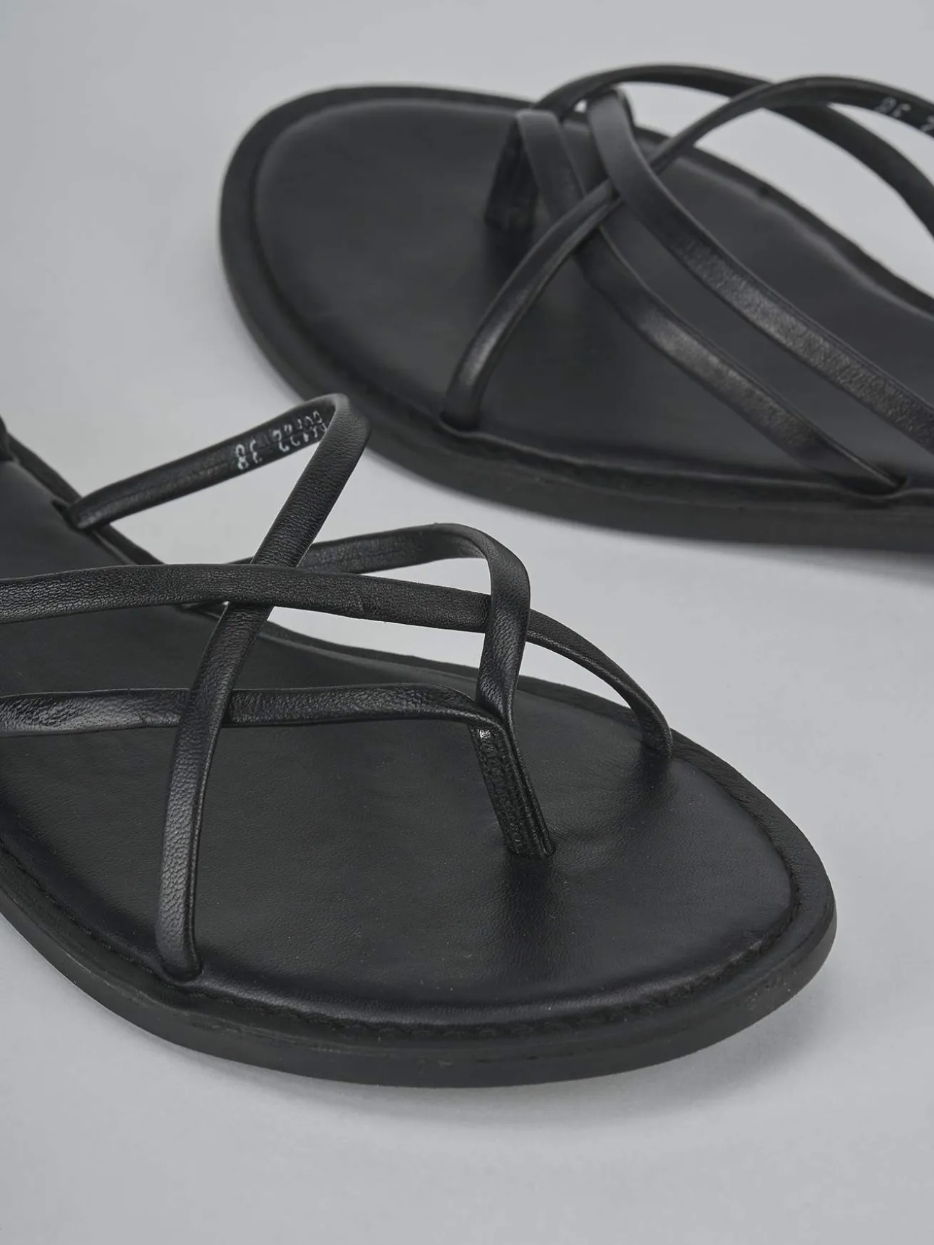 Sandali tacco 1cm pelle nero