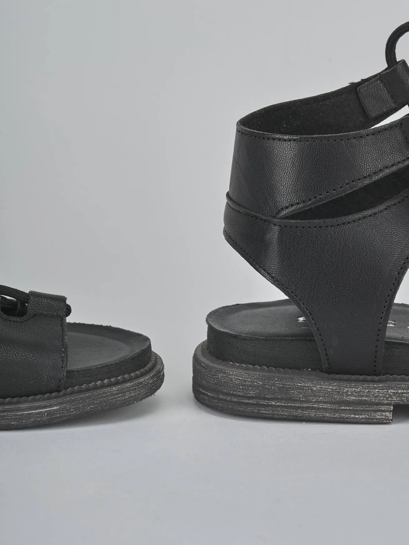 Sandali tacco 1cm pelle nero