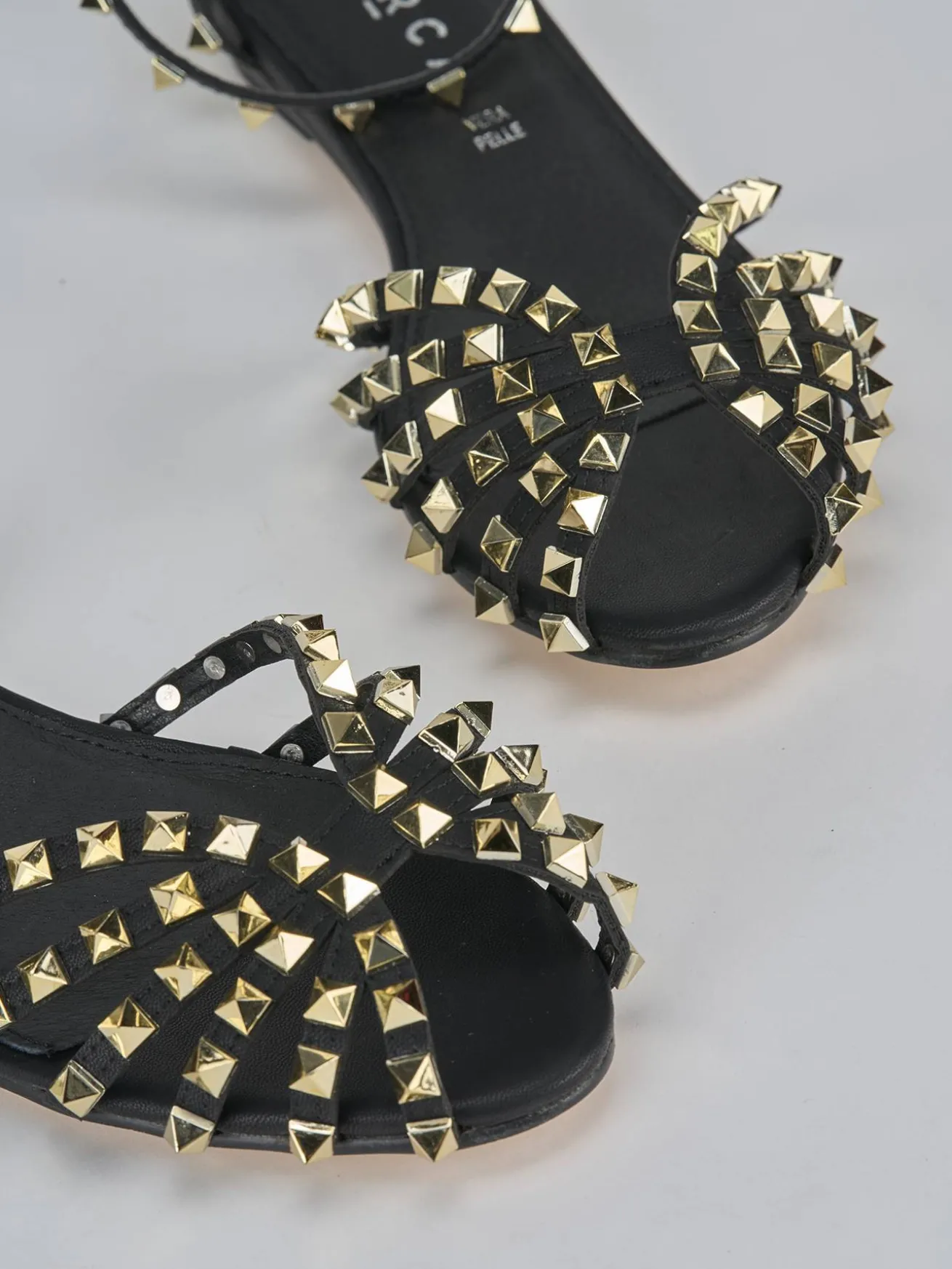 Sandali tacco 1cm pelle nero