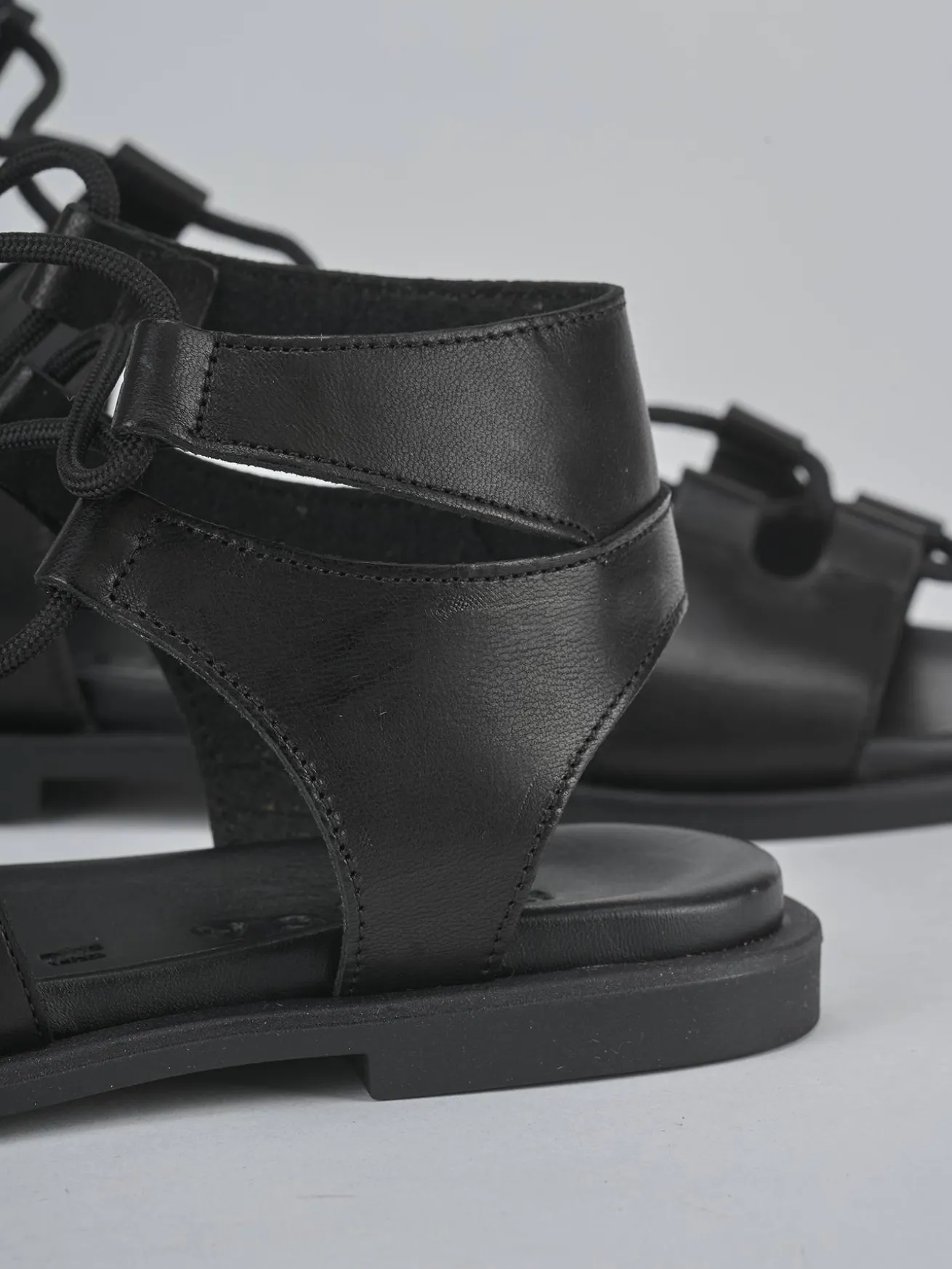 Sandali tacco 1cm pelle nero