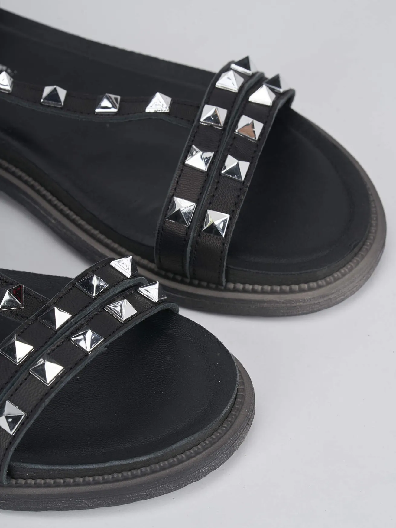 Sandali tacco 1cm pelle nero