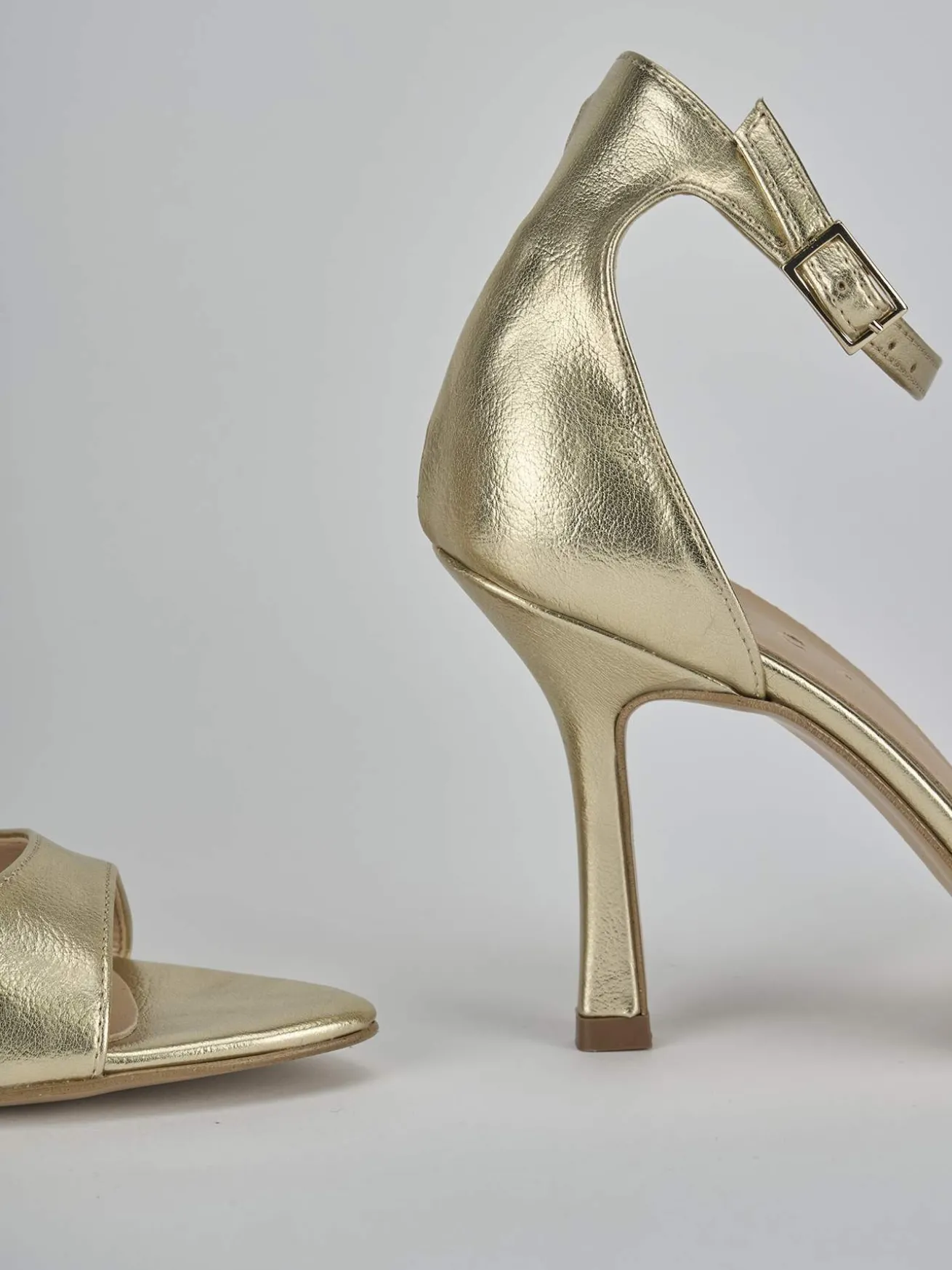 Sandali tacco 9cm pelle oro