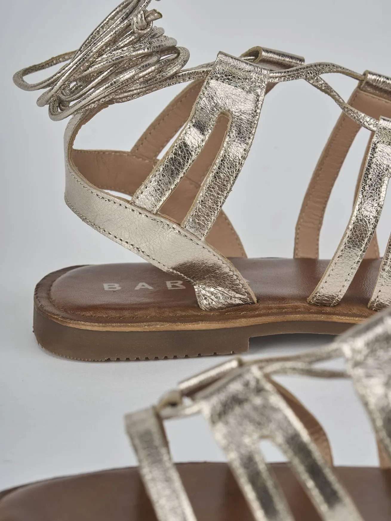 Sandali tacco 1cm pelle oro