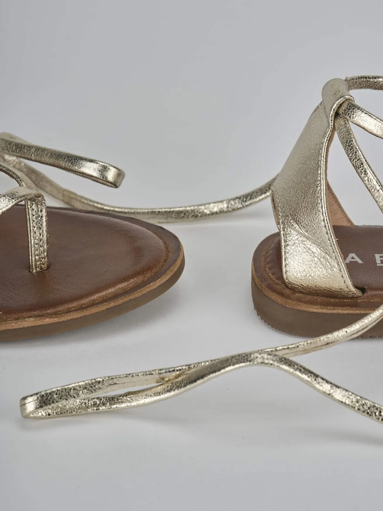 Sandali tacco 1cm pelle oro