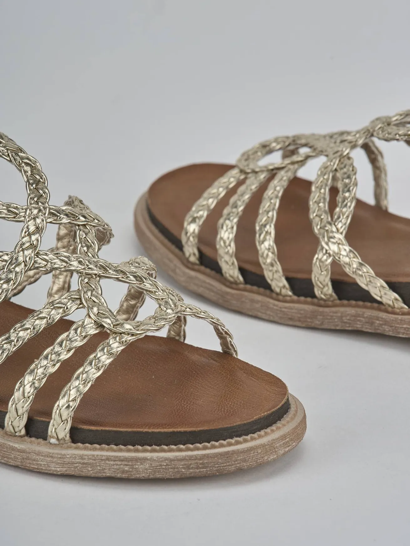 Sandali tacco 2cm pelle oro