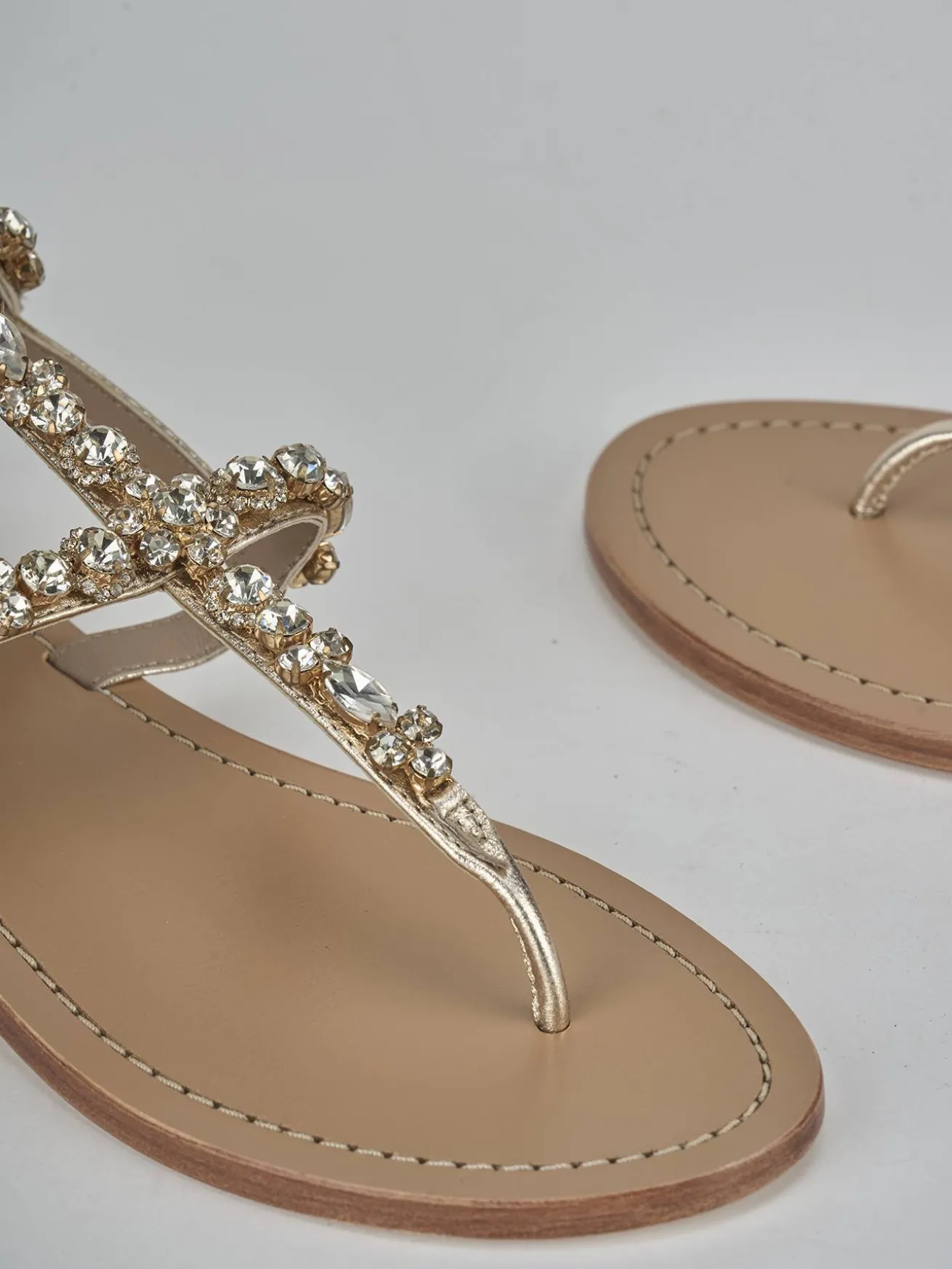 Sandali tacco 1cm pelle oro