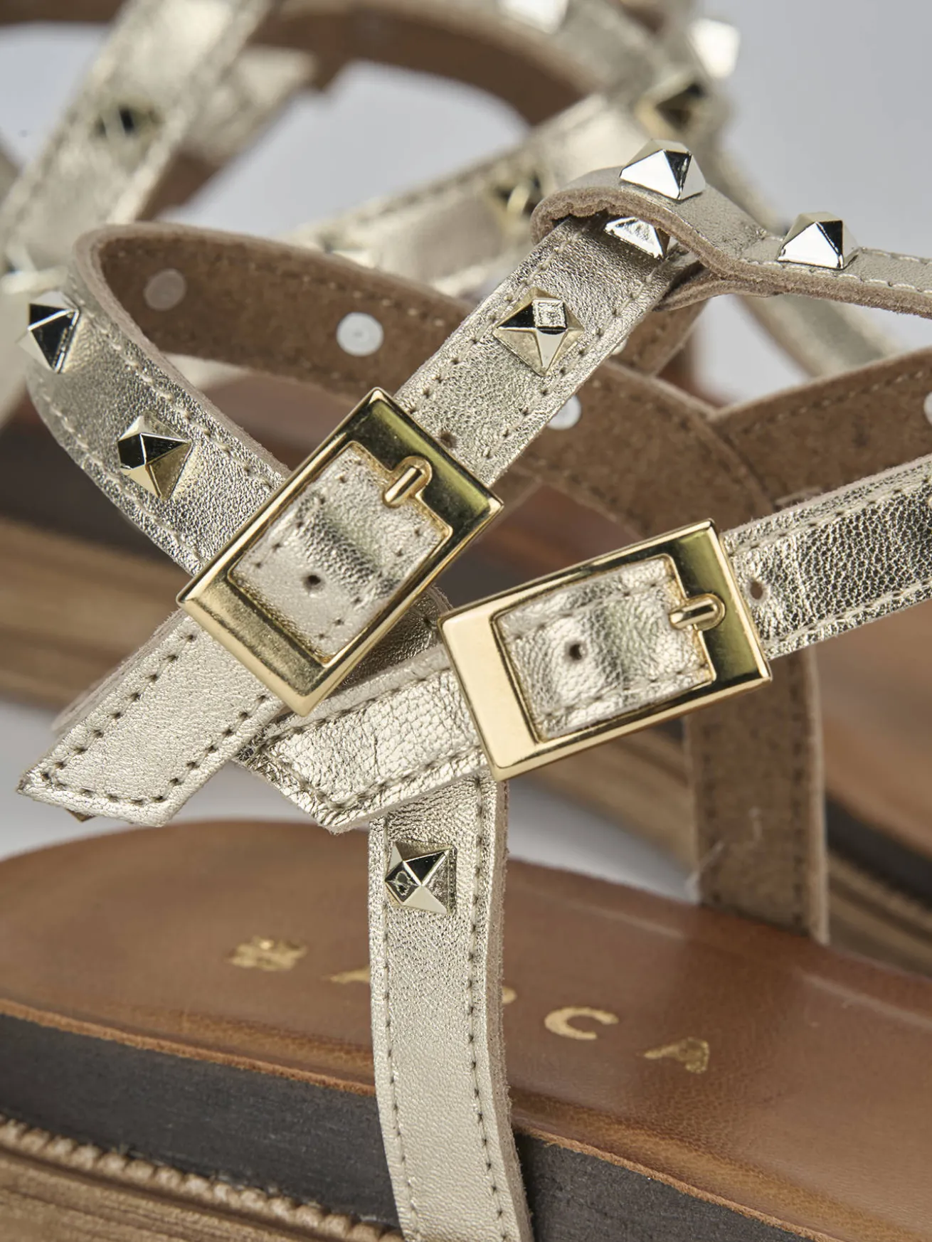 Sandali tacco 1cm pelle oro