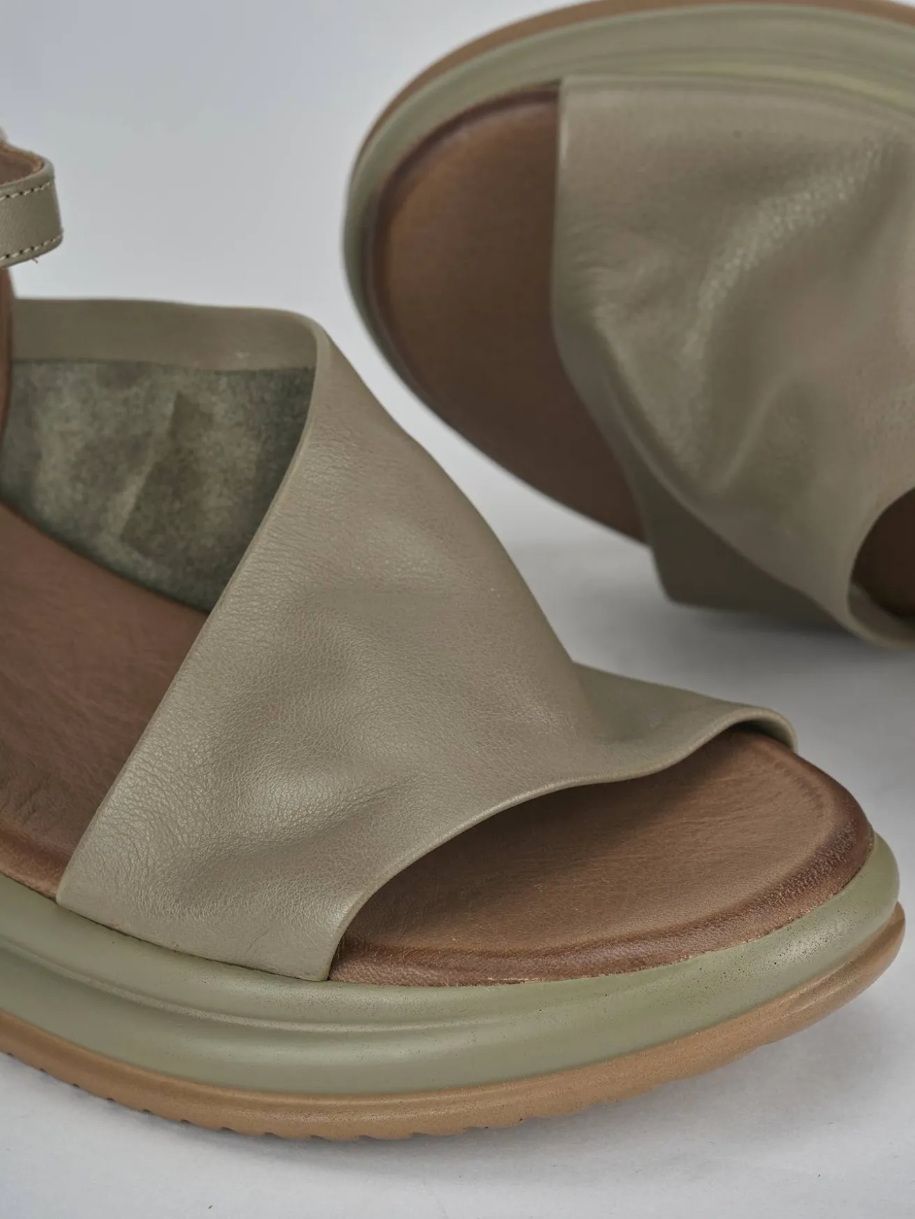 Sandali zeppa tacco 6cm pelle verde