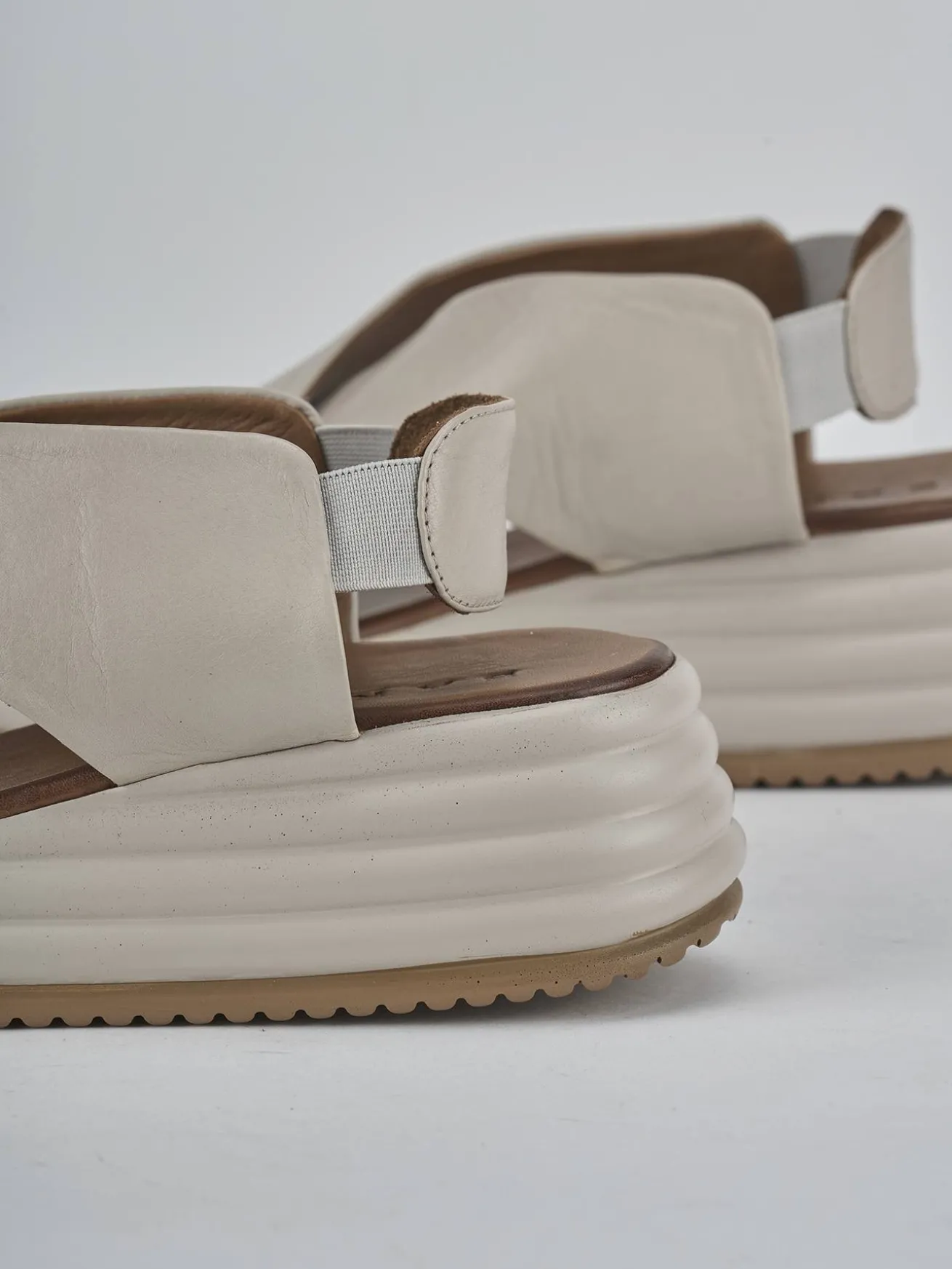 Sandali zeppa tacco 6cm pelle grigio