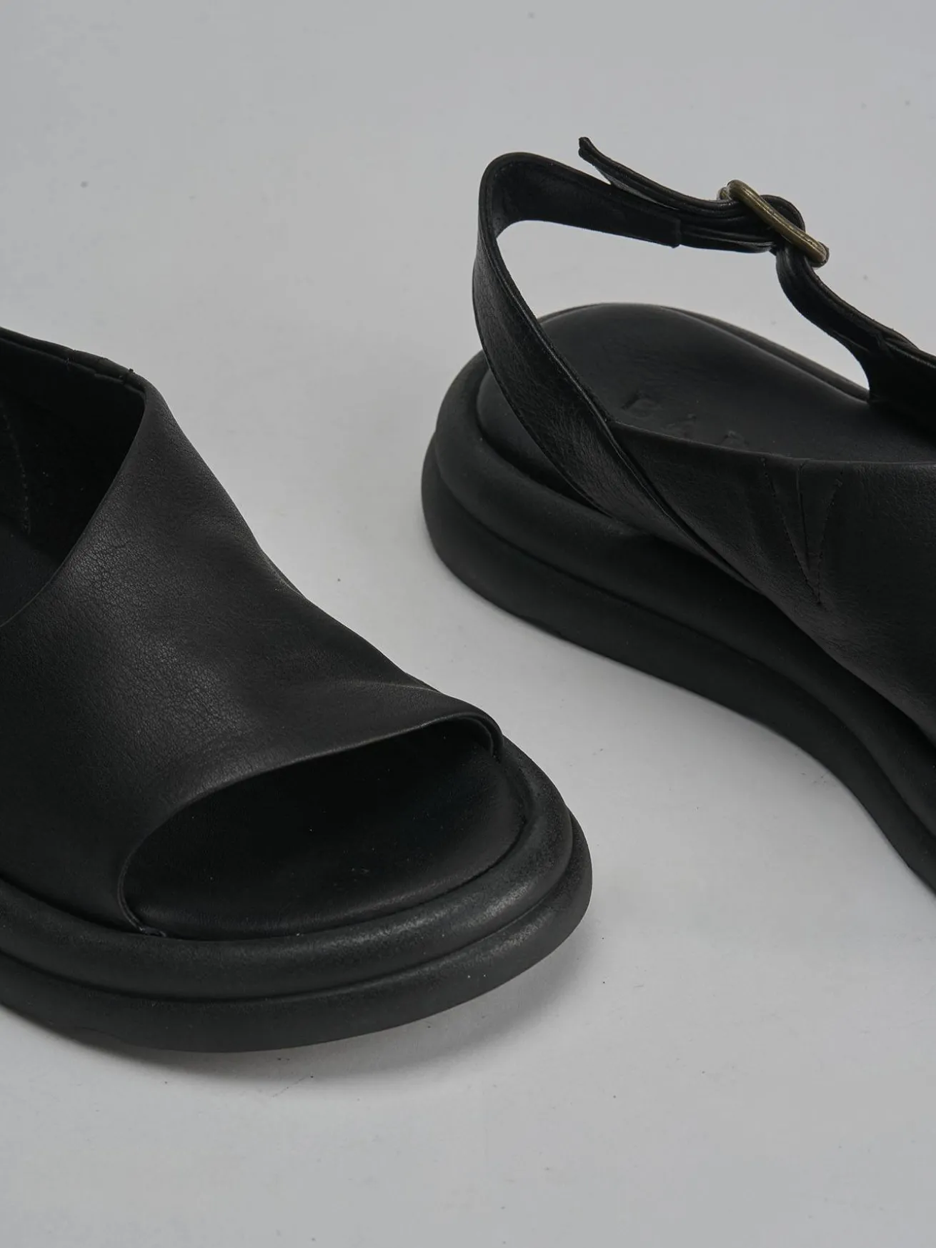 Sandali zeppa tacco 3cm pelle nero