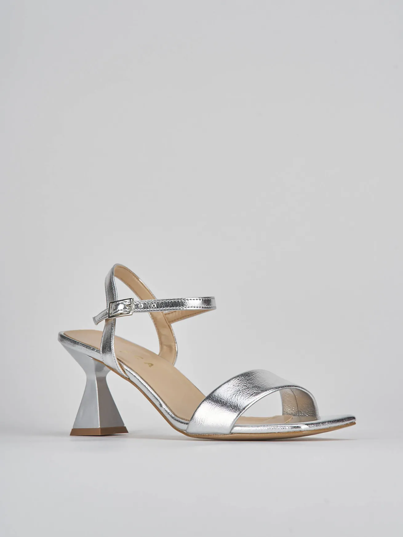 Sandalo tacco 7 cm argento pelle