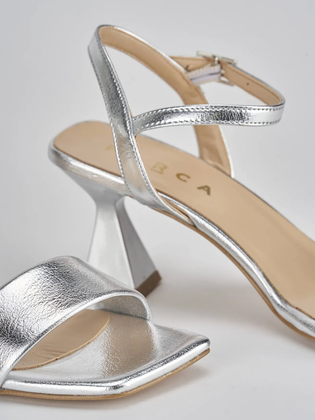 Sandalo tacco 7 cm argento pelle
