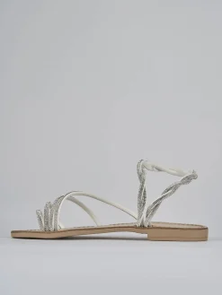 Sandalo tacco 1 cm argento pelle