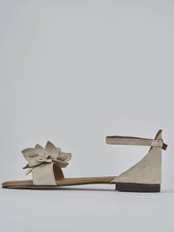 Sandalo tacco 1 cm beige camoscio