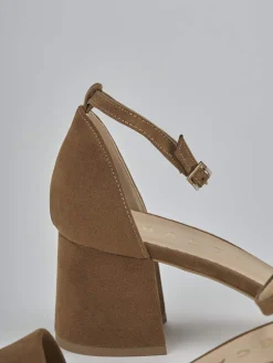 Sandalo tacco 6 cm marrone camoscio