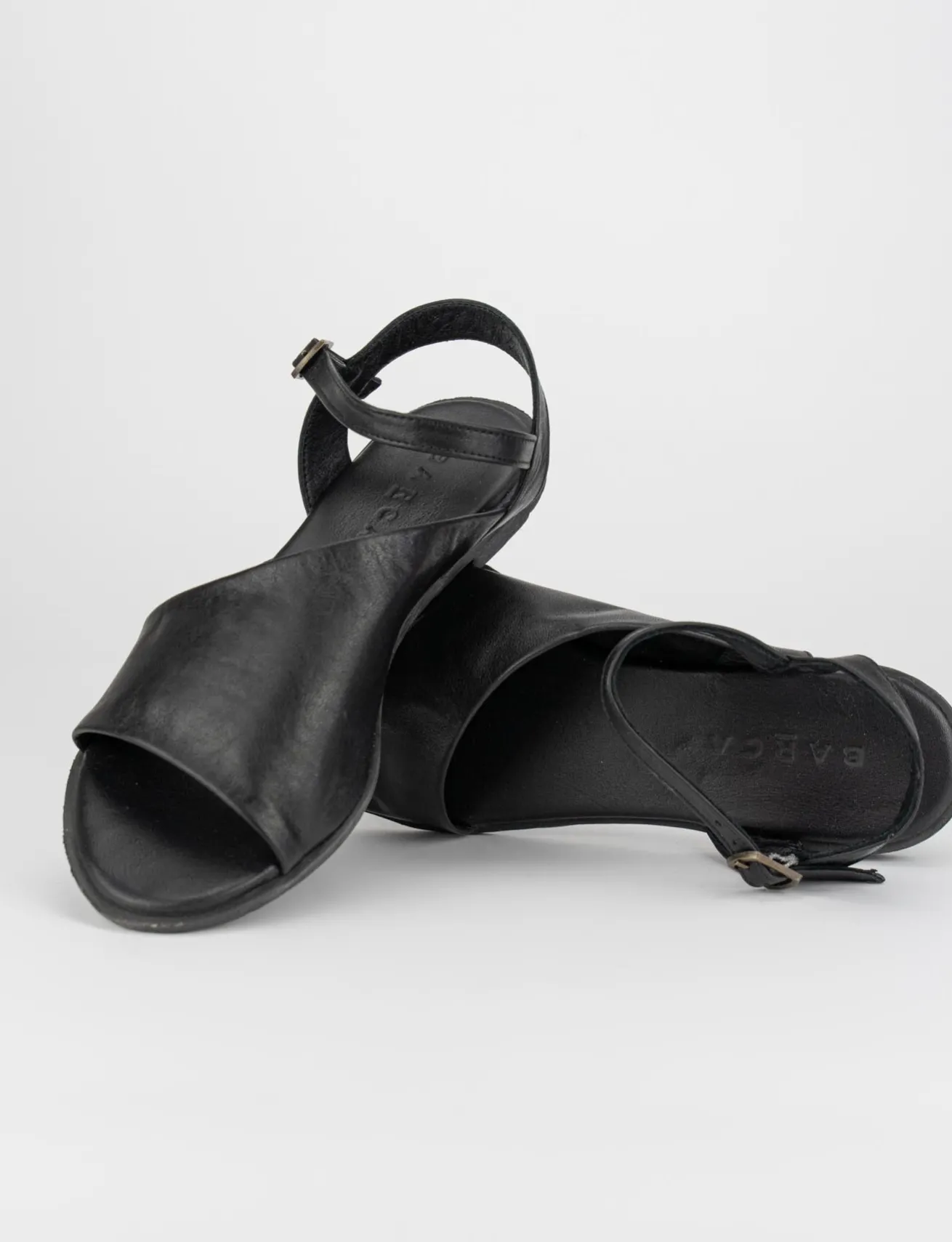 Sandalo tacco 1 cm nero