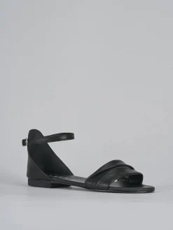 Sandalo tacco 1 cm nero pelle