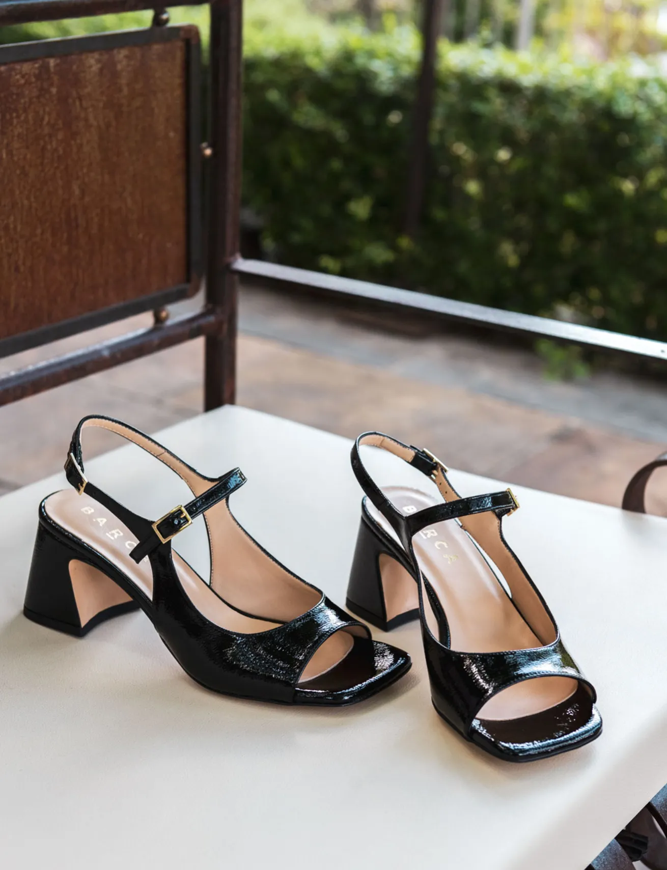 Sandalo tacco 6 cm nero vernice