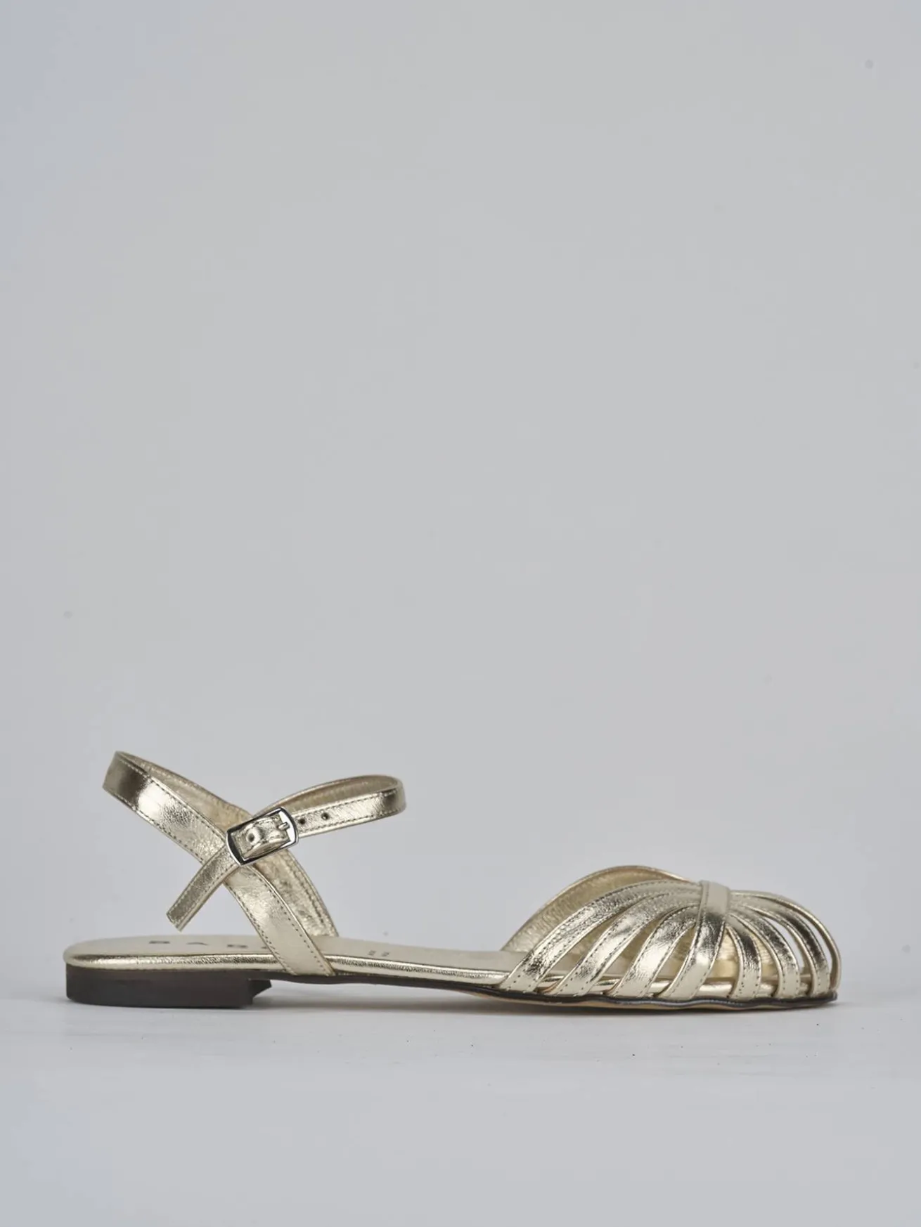 Sandalo tacco 1 cm oro laminato