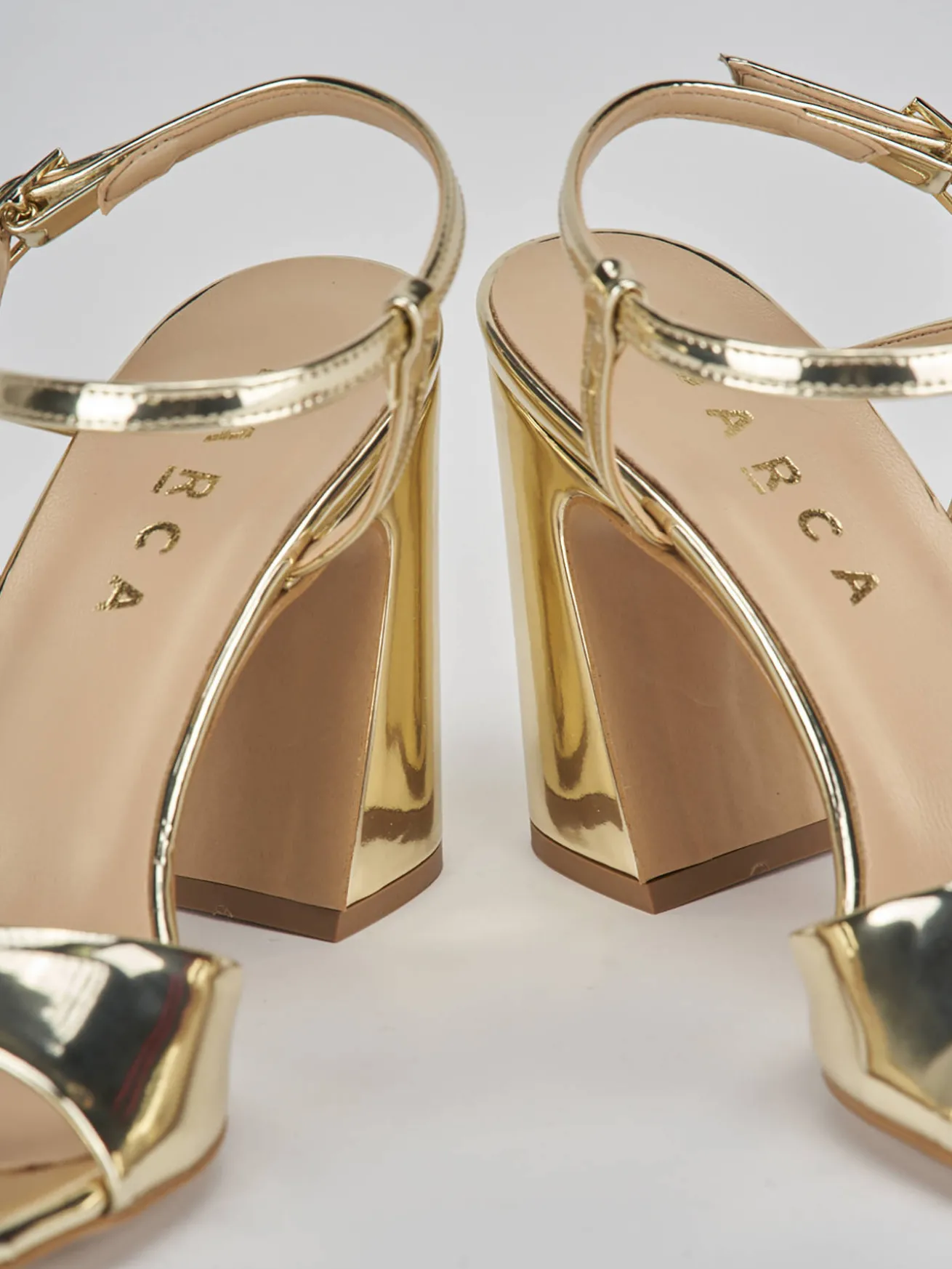 Sandalo tacco 7 cm oro pelle