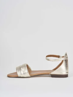 Sandalo tacco 1 cm oro pelle