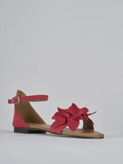 Sandalo tacco 1 cm rosso camoscio