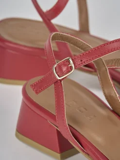 Sandalo tacco 3 cm rosso pelle