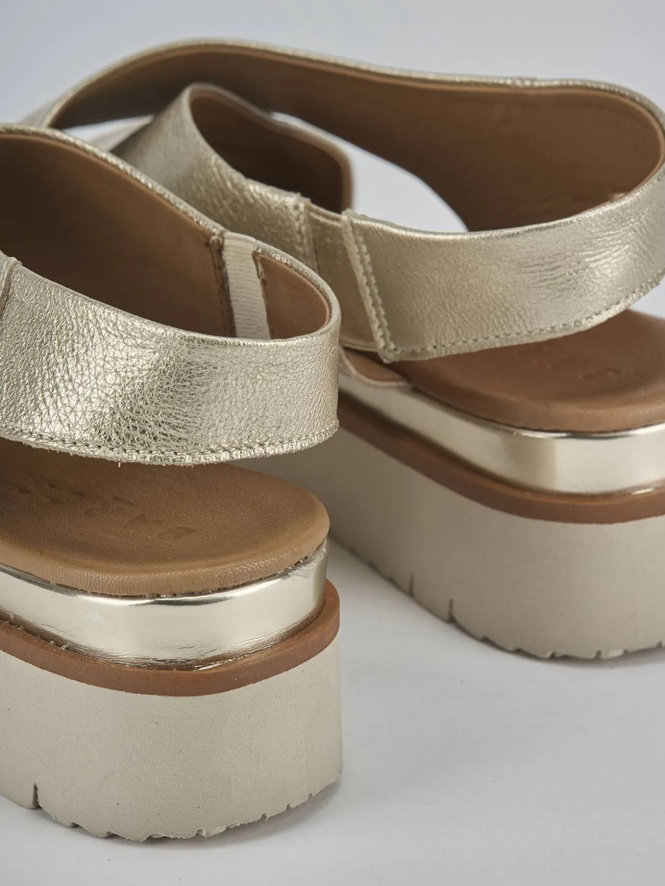 sandalo zeppa 3 cm platino