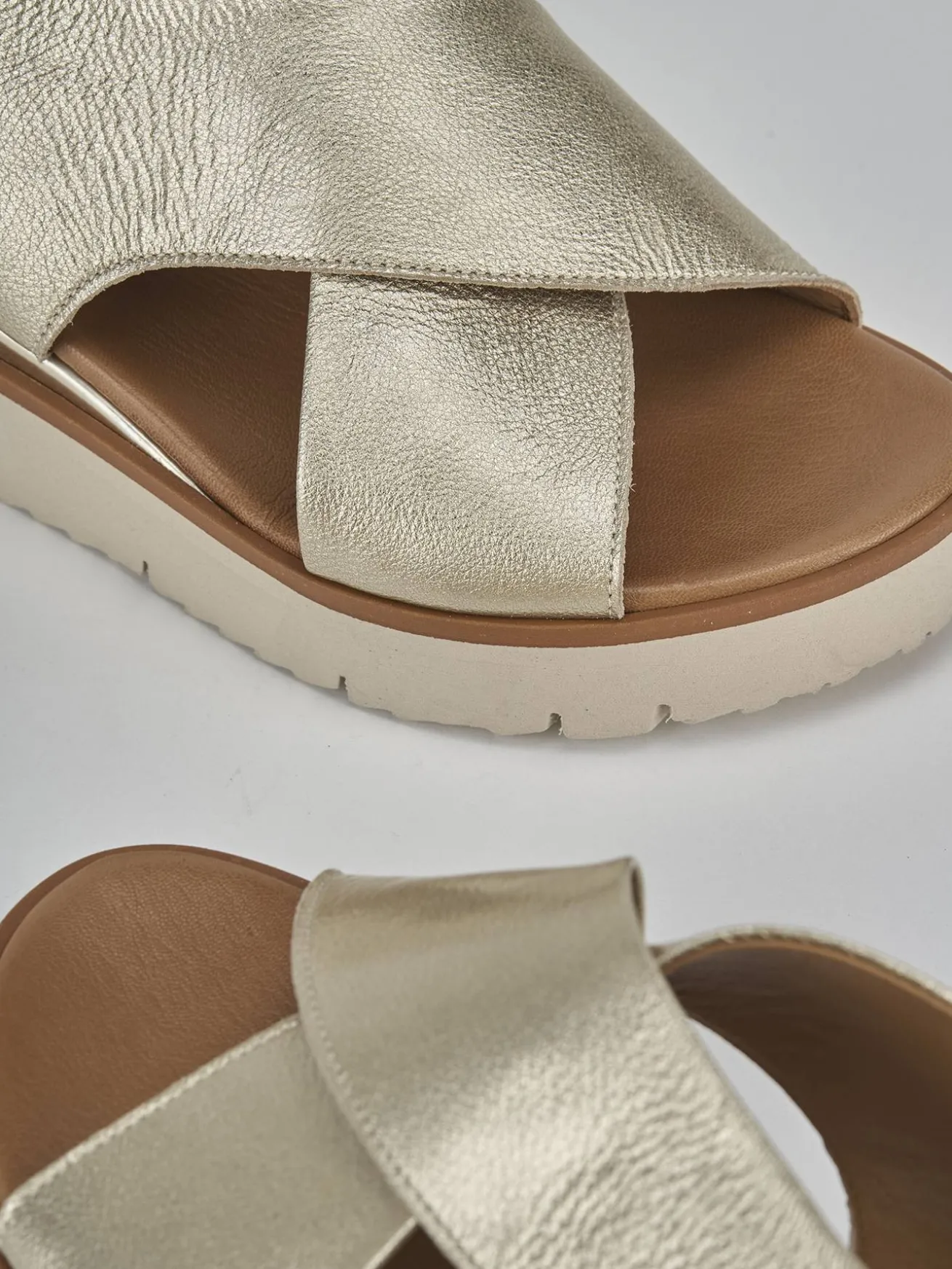 sandalo zeppa 3 cm platino