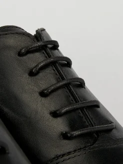 Scarpa lacci tacco 2 cm nero pelle