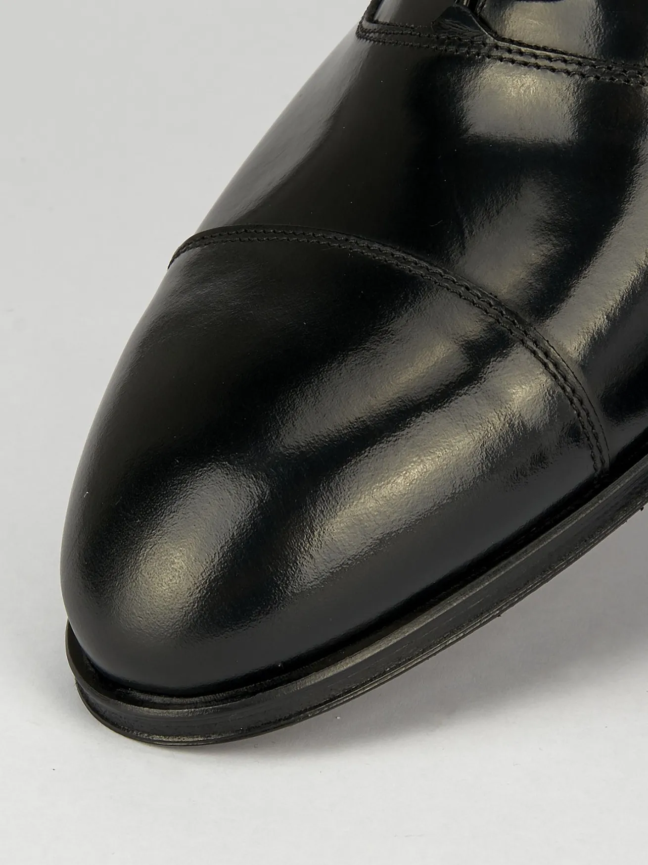 Scarpa lacci tacco 2 cm nero pelle