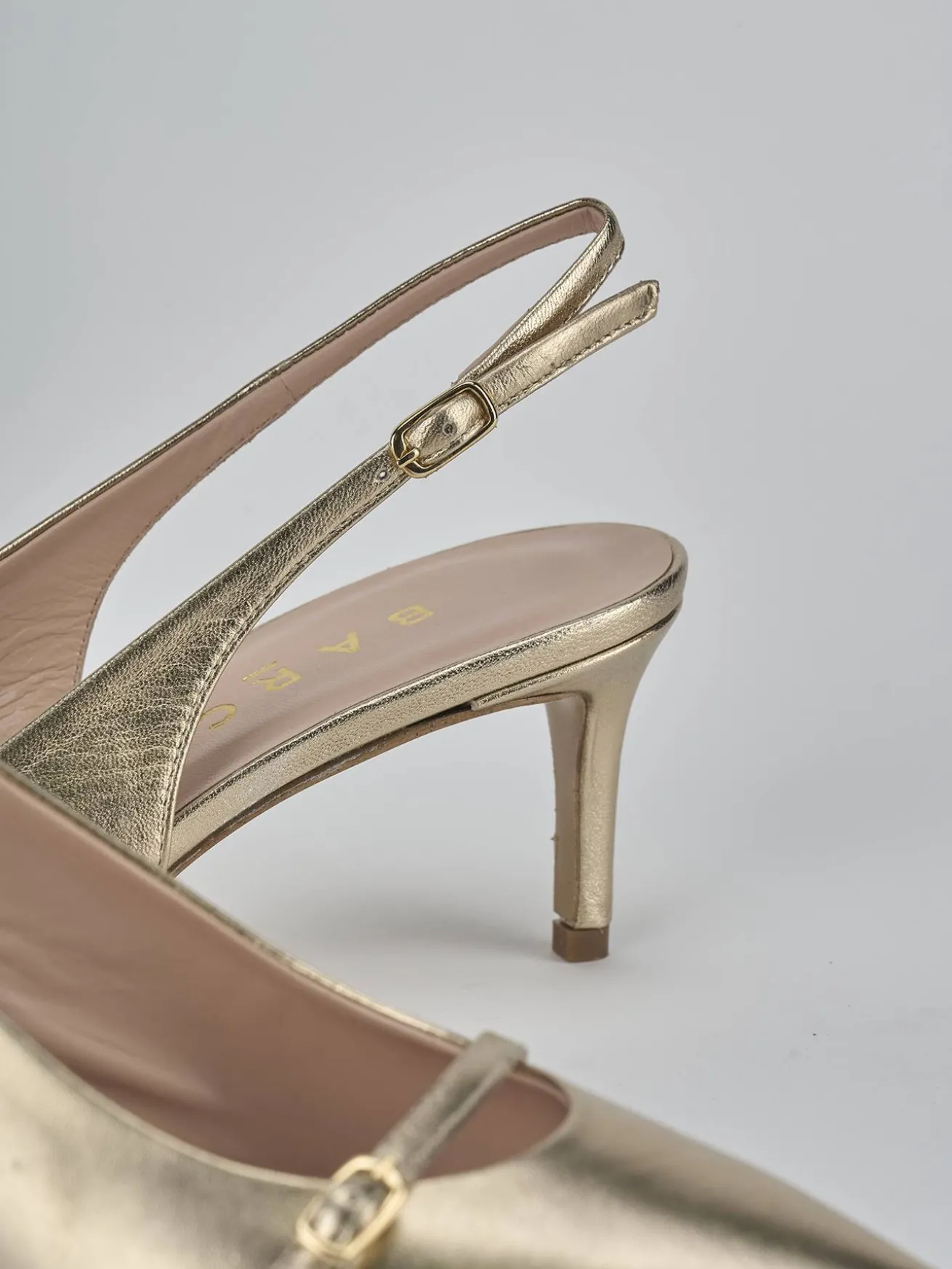 Slingback tacco 7cm pelle oro