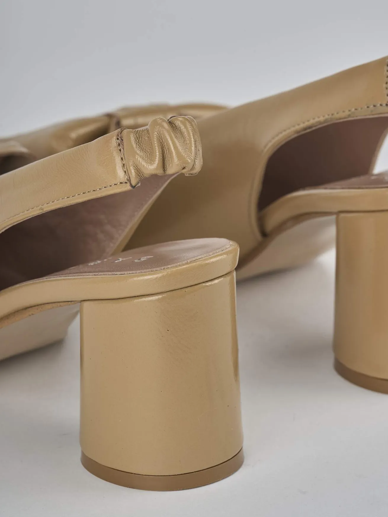 Slingback tacco 8cm pelle marrone