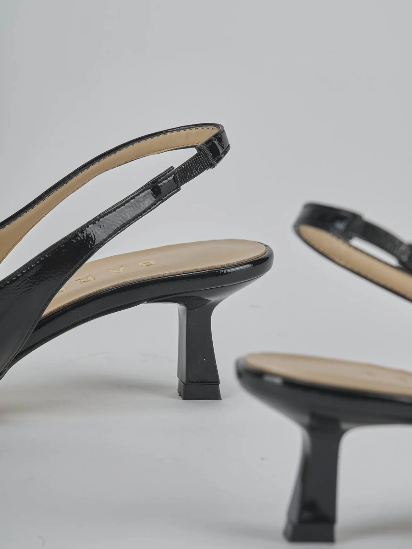 Slingback tacco 7cm vernice nero