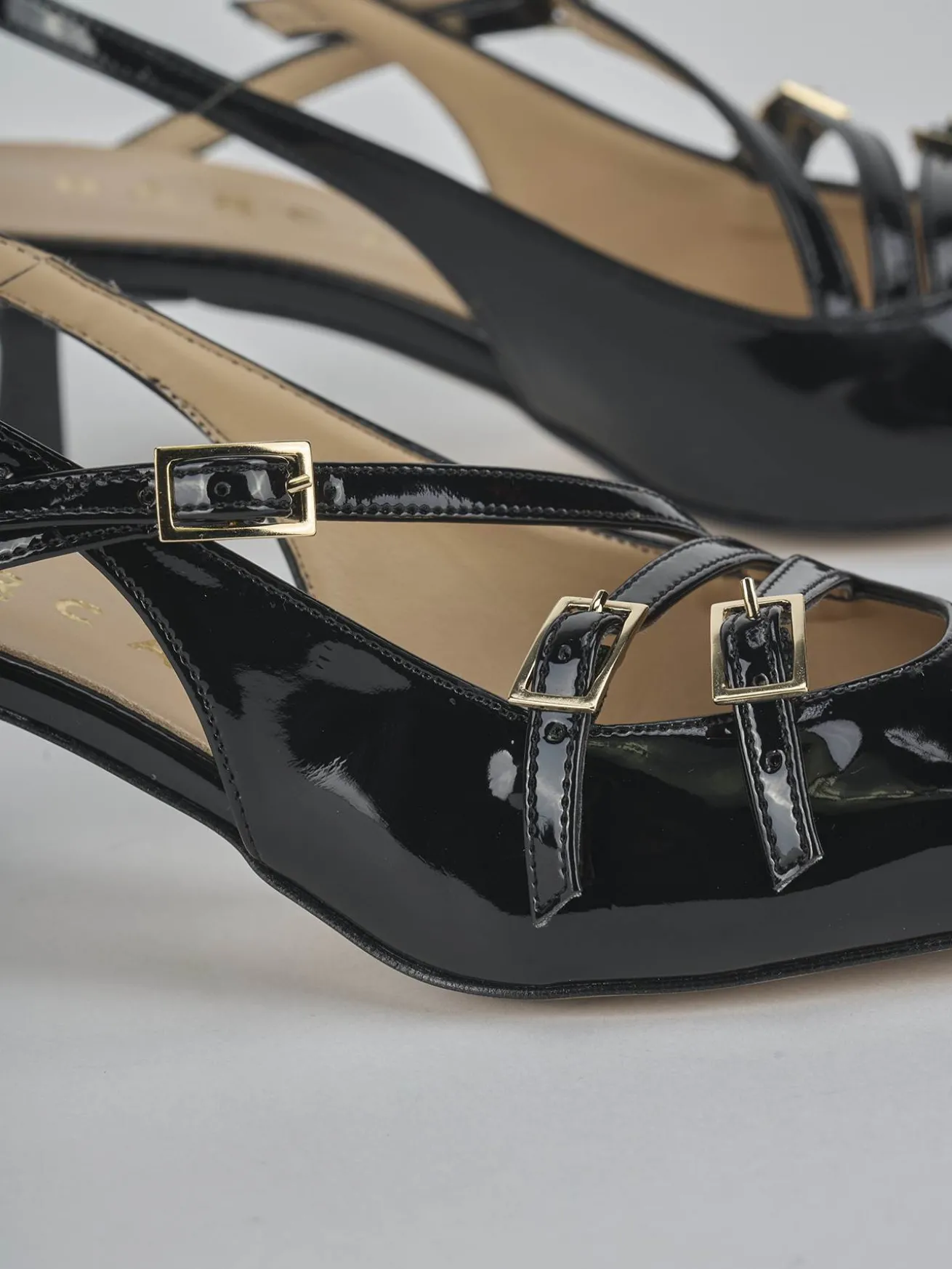 Slingback tacco 7cm vernice nero