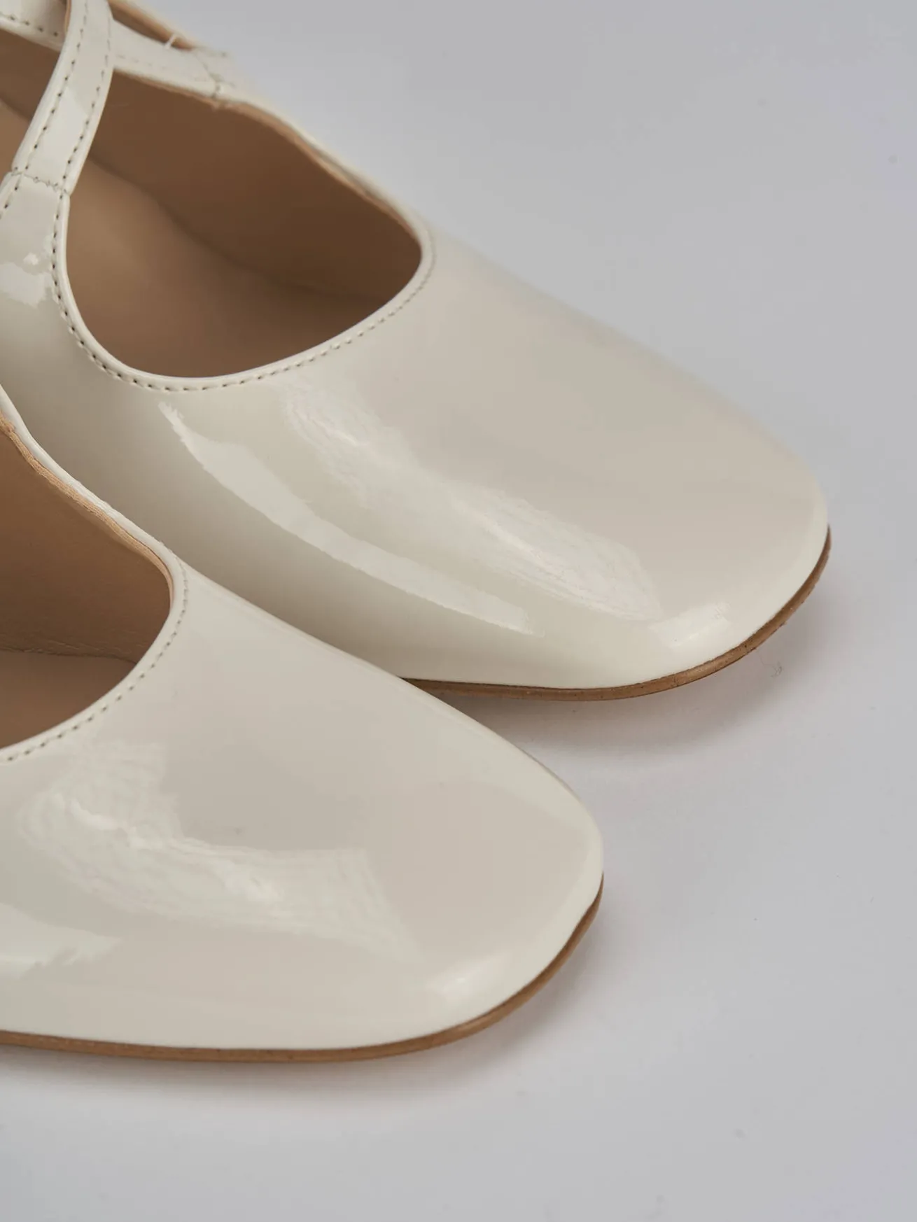 Slingback tacco 7cm vernice bianco