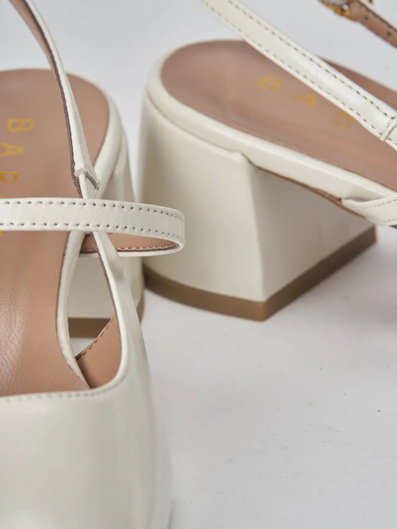 Slingback tacco 5cm vernice bianco