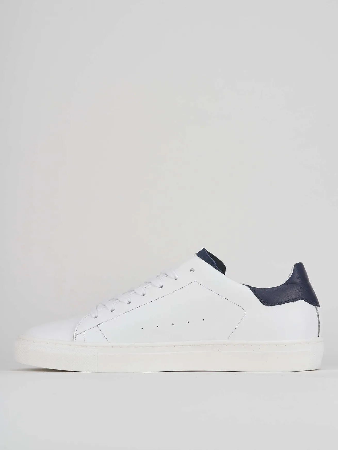 Sneakers bianco pelle