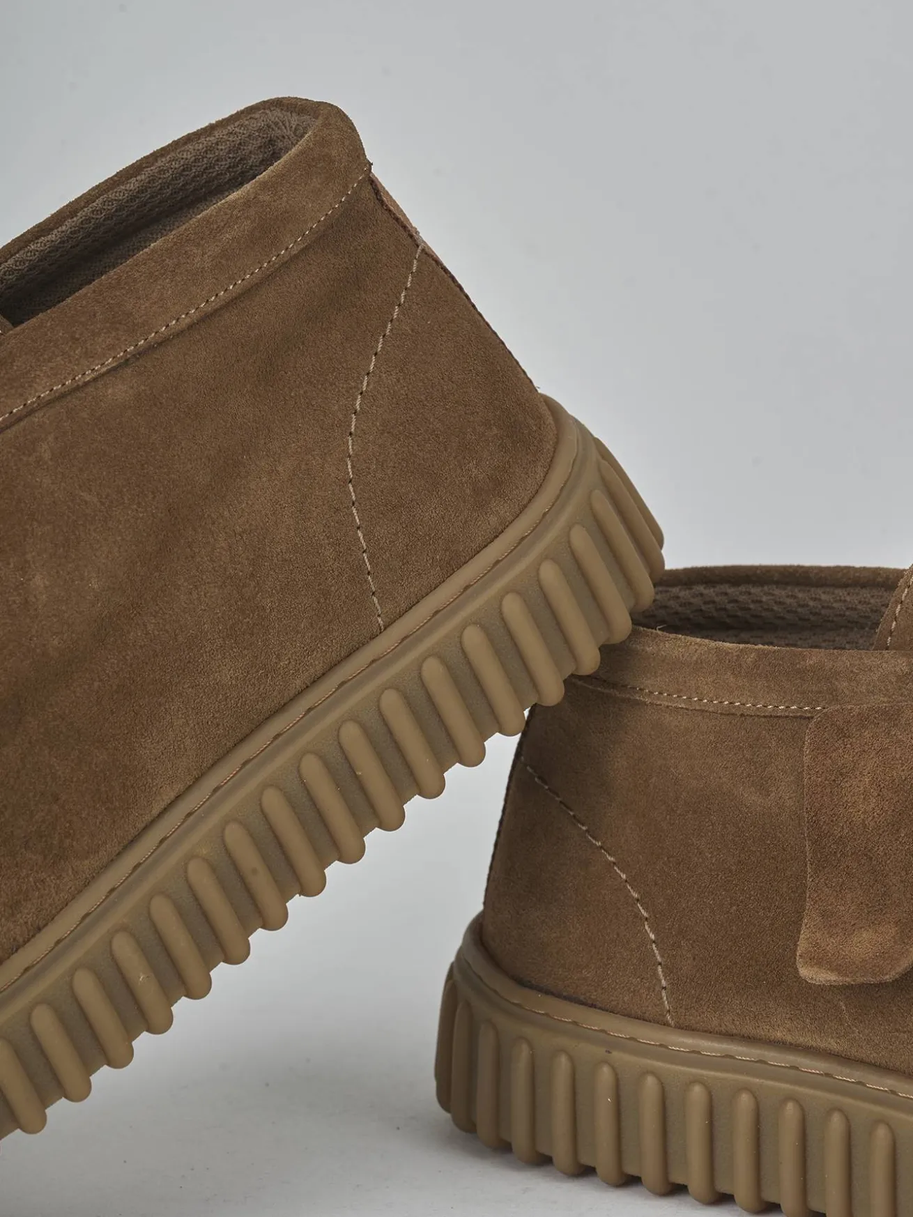 Sneakers camoscio beige