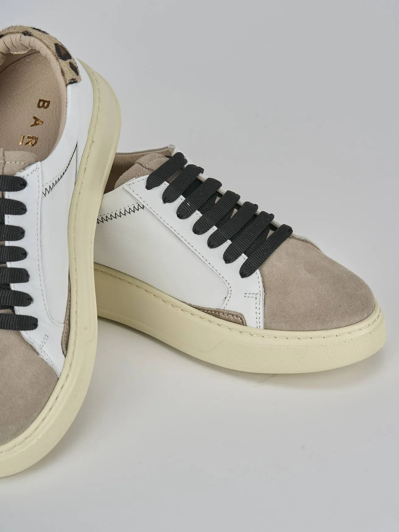 Sneakers camoscio beige