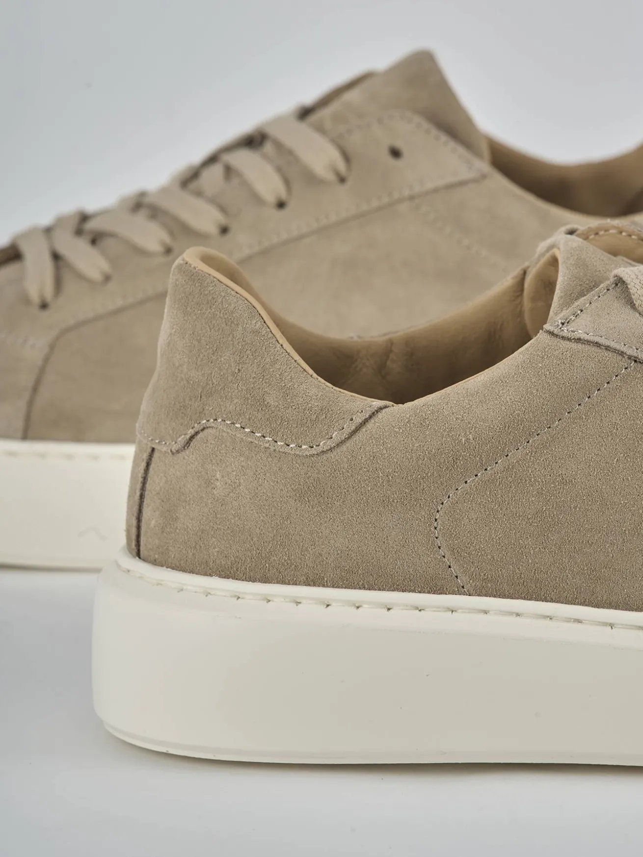 Sneakers camoscio beige